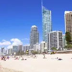 Enjoy Fantastic Ocean Views In Surfers Paradise!
